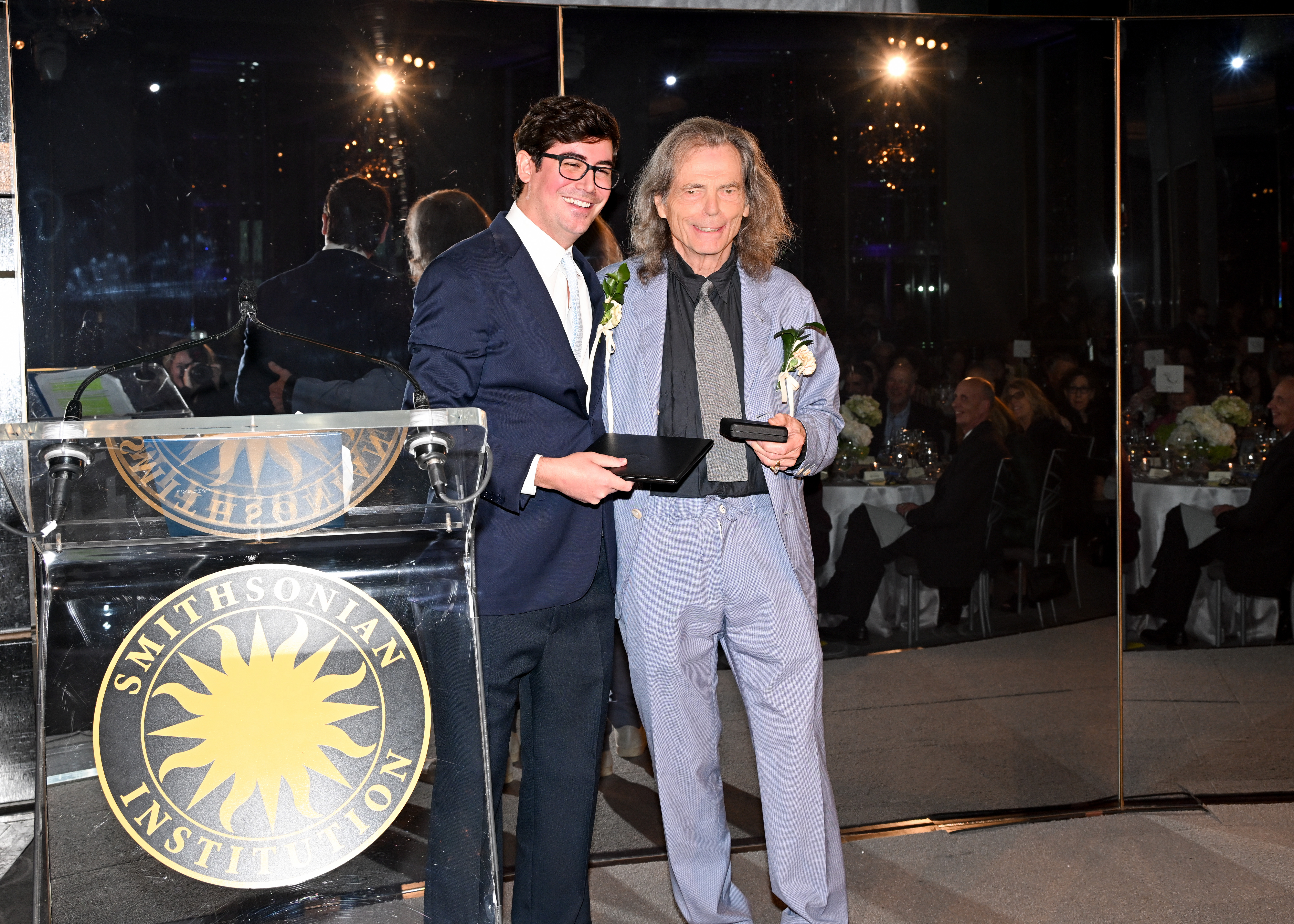 George Frederick Mead Merck and artist Richard Tuttle posing for a photograph after Richard's acceptance of the Archives of American Art Award