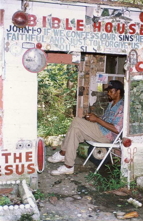 Lonnie Holley at Howard Finster’s Paradise Garden, Summerville, GA, 1992. Jimmy Hedges Papers and Rising Fawn Folk Art Gallery Records